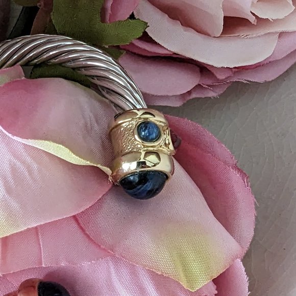 Twisted Silver tone cuff / bangle bracelet - Picture 4 of 4